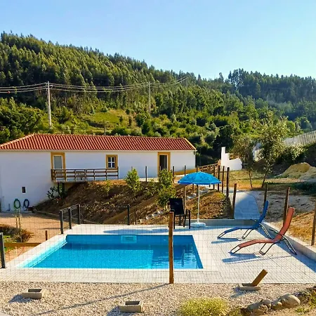 Villae Ceira & Serra Refugio Com Piscina Junto A Serra Da Lousa (Coimbra)