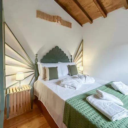 Villae Ceira & Serra Refugio Com Piscina Junto A Serra Da Feriehus Lousã