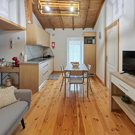度假居 Villae Ceira & Serra Refugio Com Piscina Junto A Serra Da