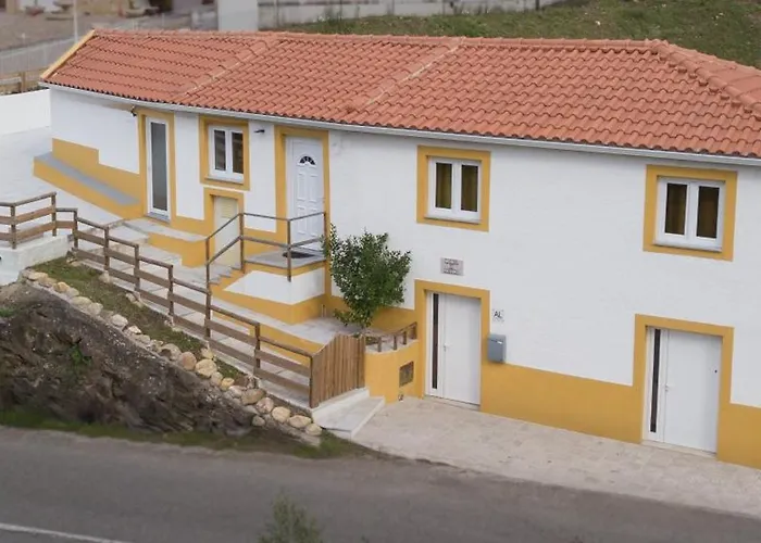 度假居 Villae Ceira & Serra Refugio Com Piscina Junto A Serra Da 洛萨