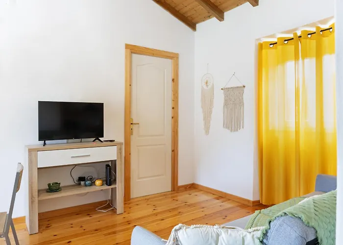 度假居 Villae Ceira & Serra Refugio Com Piscina Junto A Serra Da