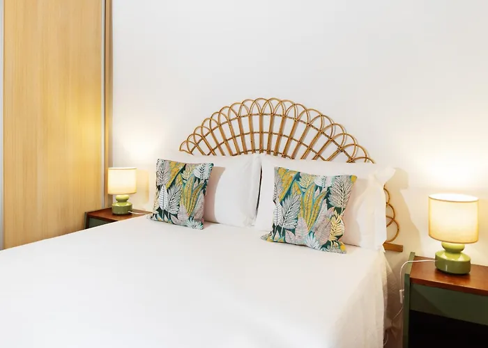 Villae Ceira&serra Refúgio Com Piscina Junto à Serra Da Casa de Férias *